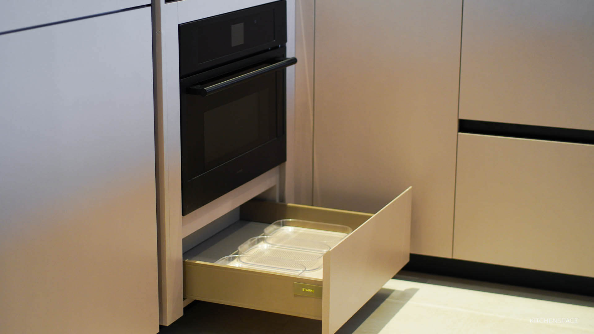 Taj Mahal Porcelain Kitchen